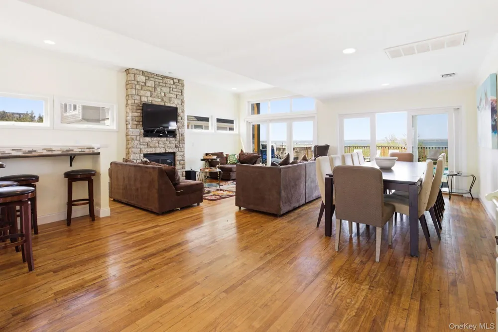 818 Dune Road Westhampton Beach, NY 11978