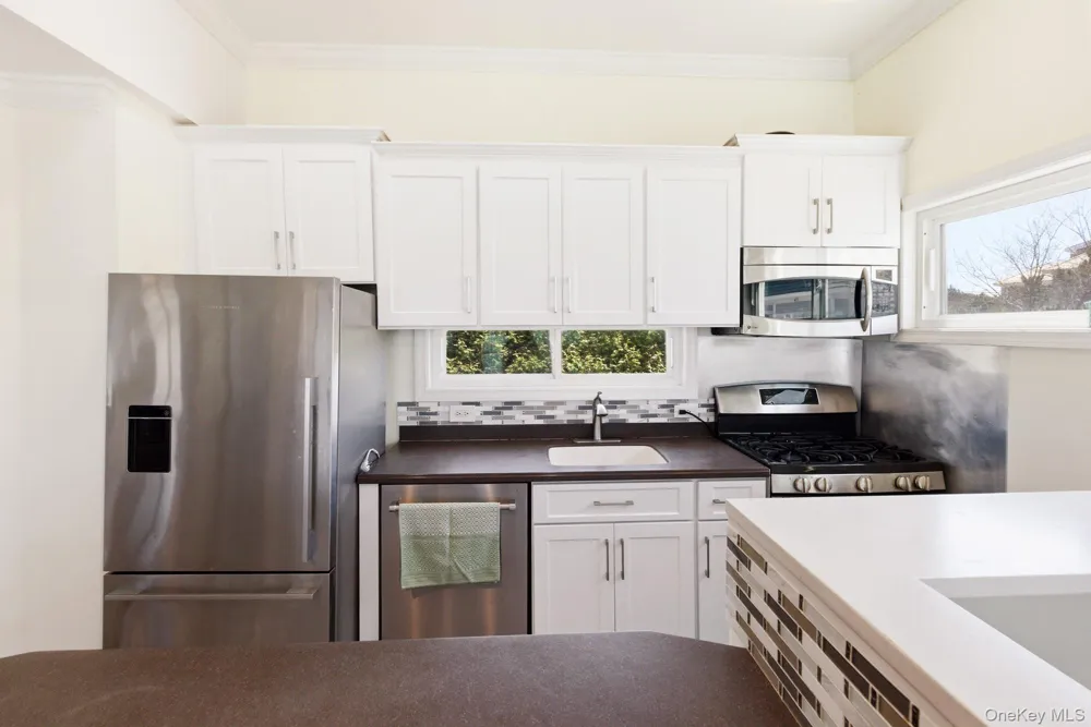 818 Dune Road Westhampton Beach, NY 11978