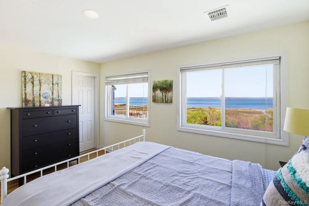 818 Dune Road Westhampton Beach, NY 11978