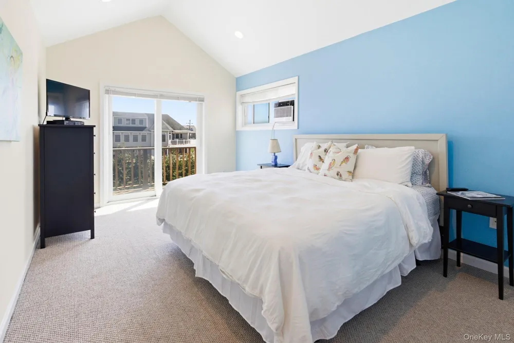 818 Dune Road Westhampton Beach, NY 11978