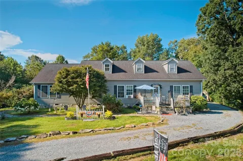 25 Triton Way