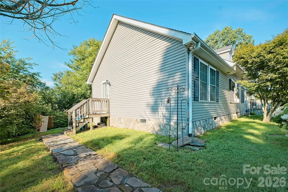 25 Triton Way Old Fort, NC 28762