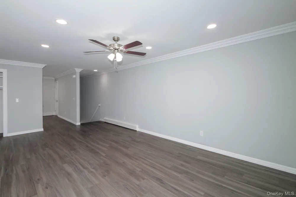 19 Cassa Loop #19 Holtsville, NY 11742