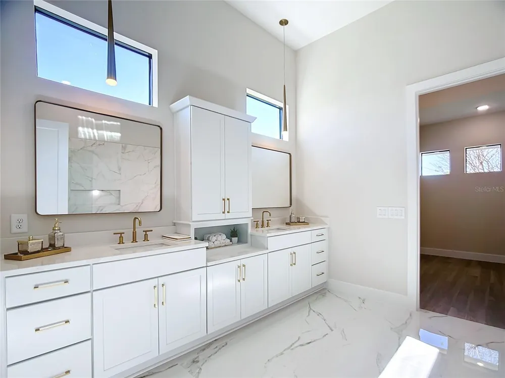 2527 GLEASON PARKWAY Cape Coral, FL 33914