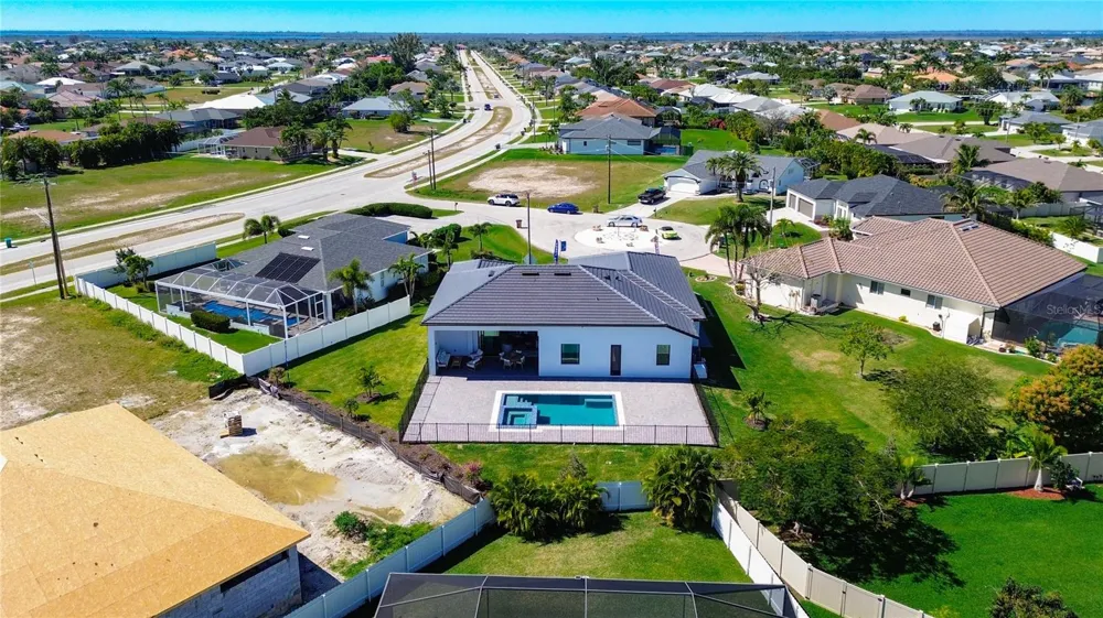 2527 GLEASON PARKWAY Cape Coral, FL 33914