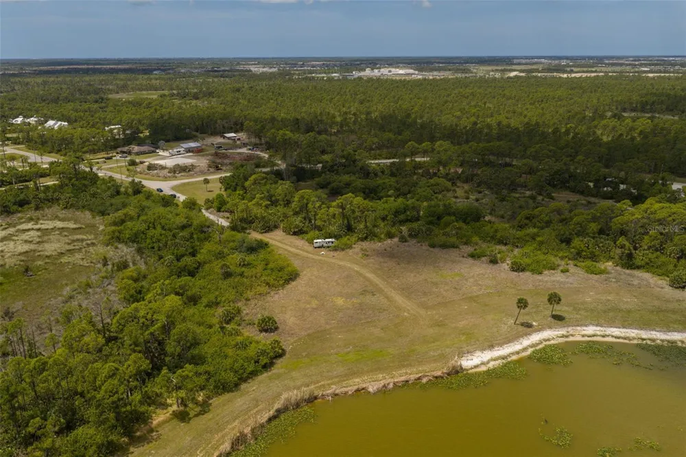 FALCON COURT Venice, FL 34293