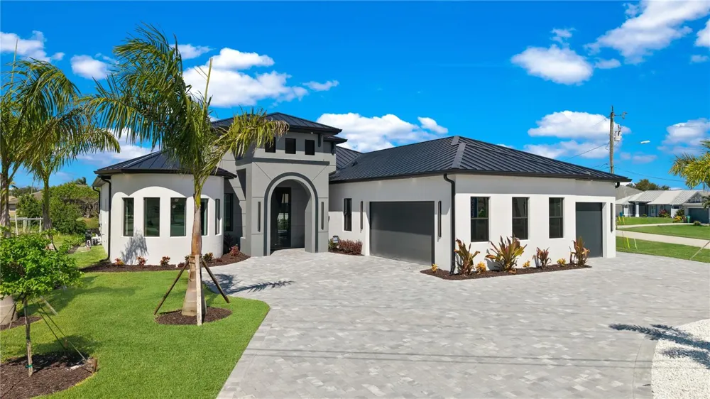 4218 SW 17TH AVENUE Cape Coral, FL 33914