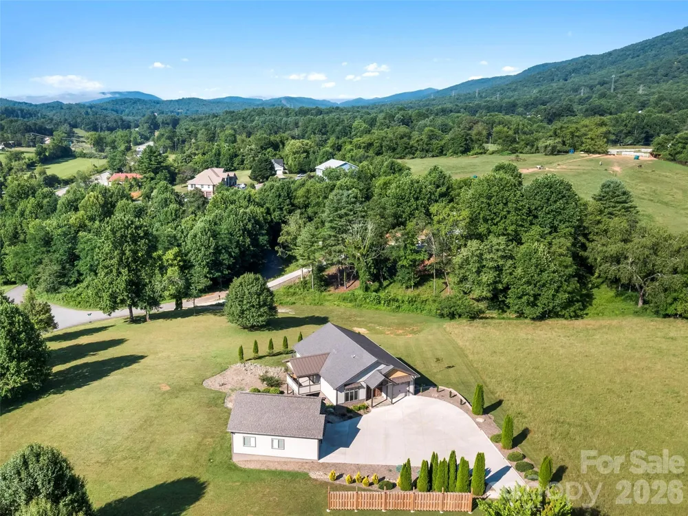 141 Round Top Circle Mills River, NC 28759