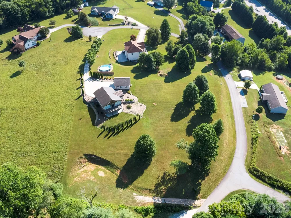 141 Round Top Circle Mills River, NC 28759