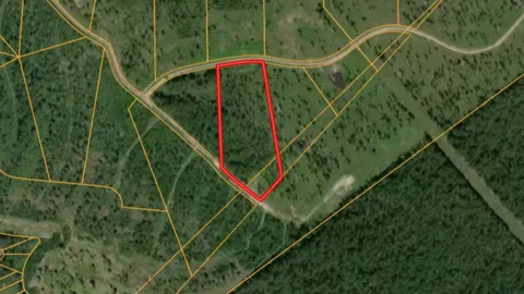 10 Eagle Falls Boulevard