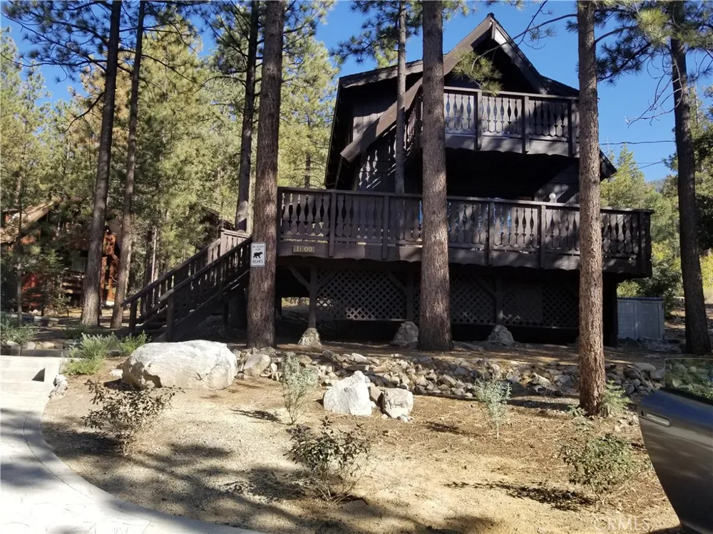 1600 Woodland Pine Mountain Club, CA 93222