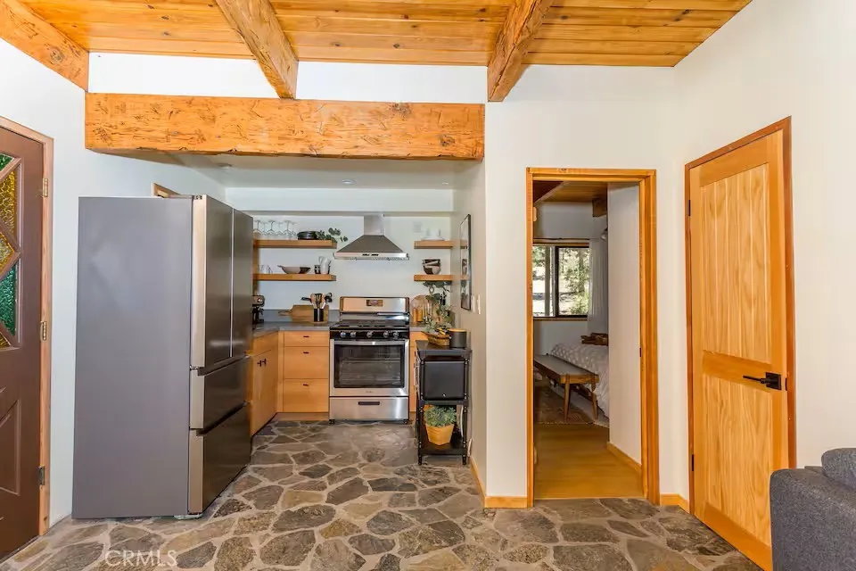 1600 Woodland Pine Mountain Club, CA 93222