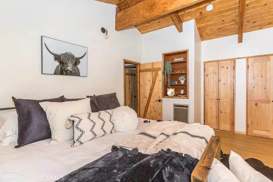 1600 Woodland Pine Mountain Club, CA 93222