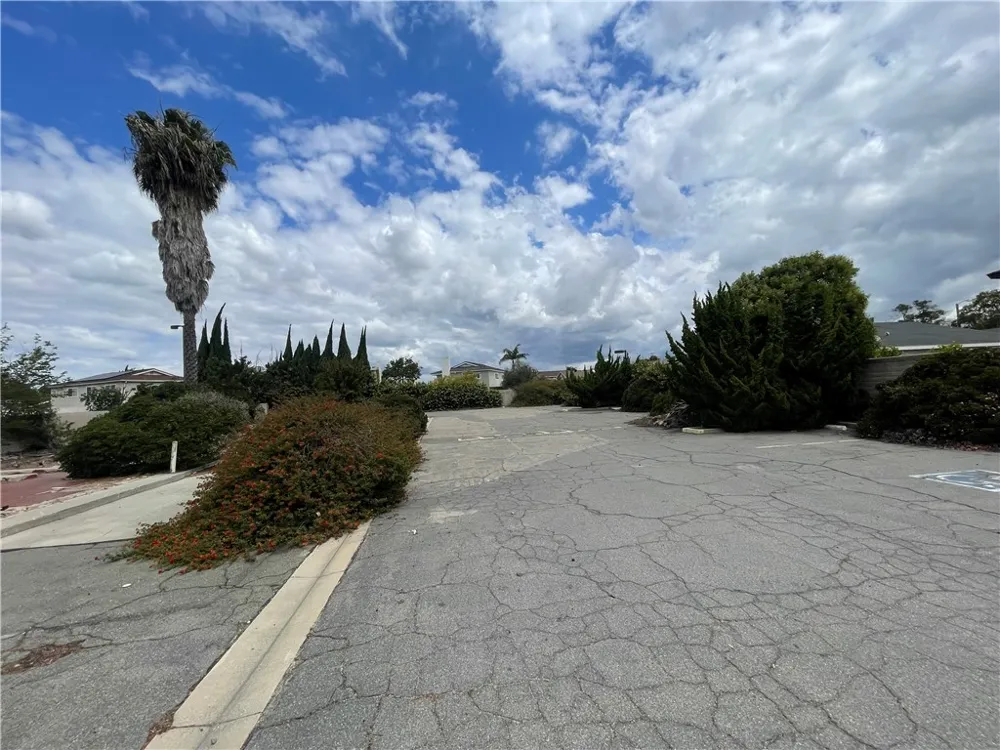5619 Ball Road Cypress, CA 90630