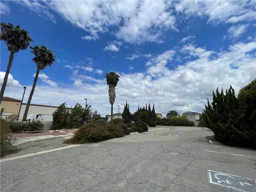 5619 Ball Road Cypress, CA 90630