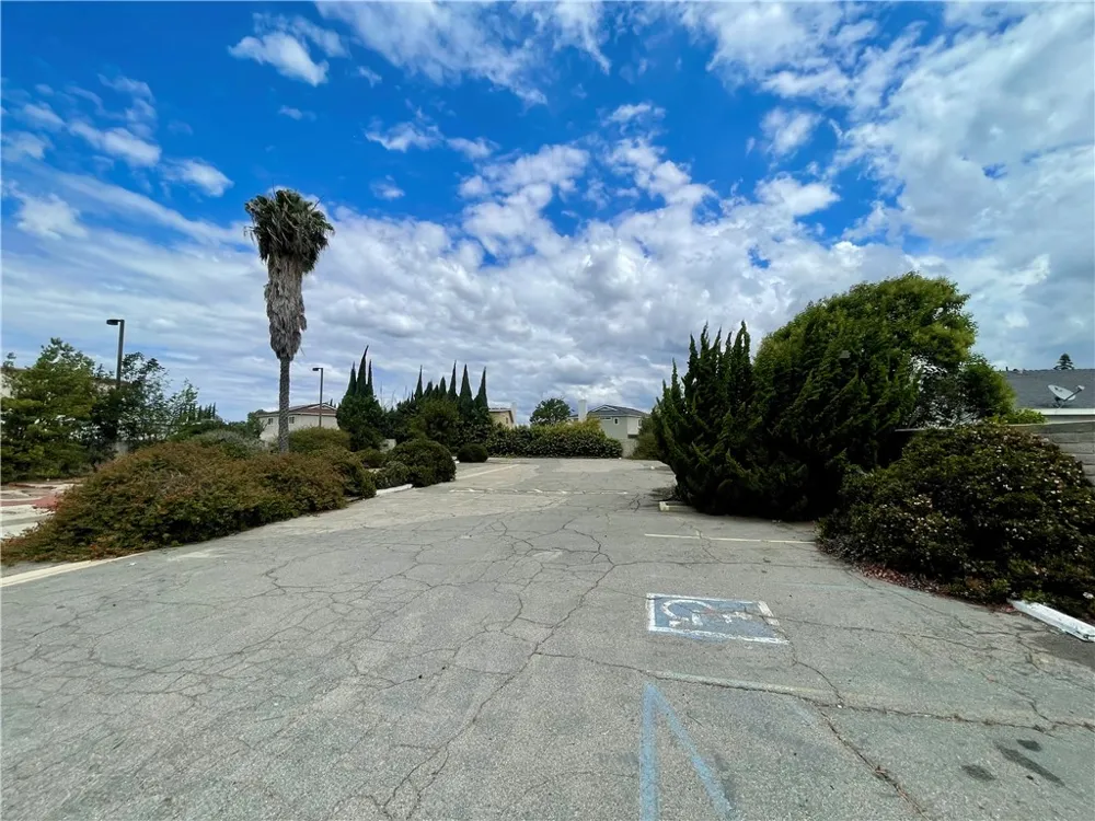 5619 Ball Road Cypress, CA 90630