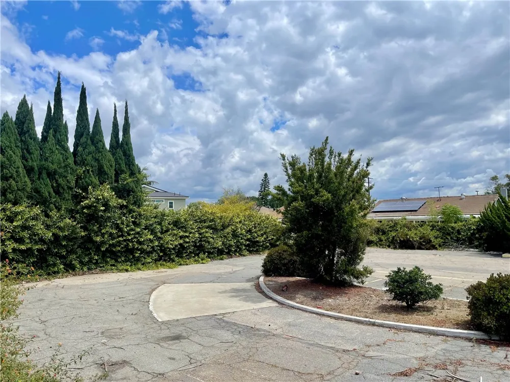 5619 Ball Road Cypress, CA 90630