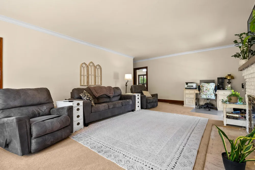 220 S Anderson Street Plainwell City, MI 49080