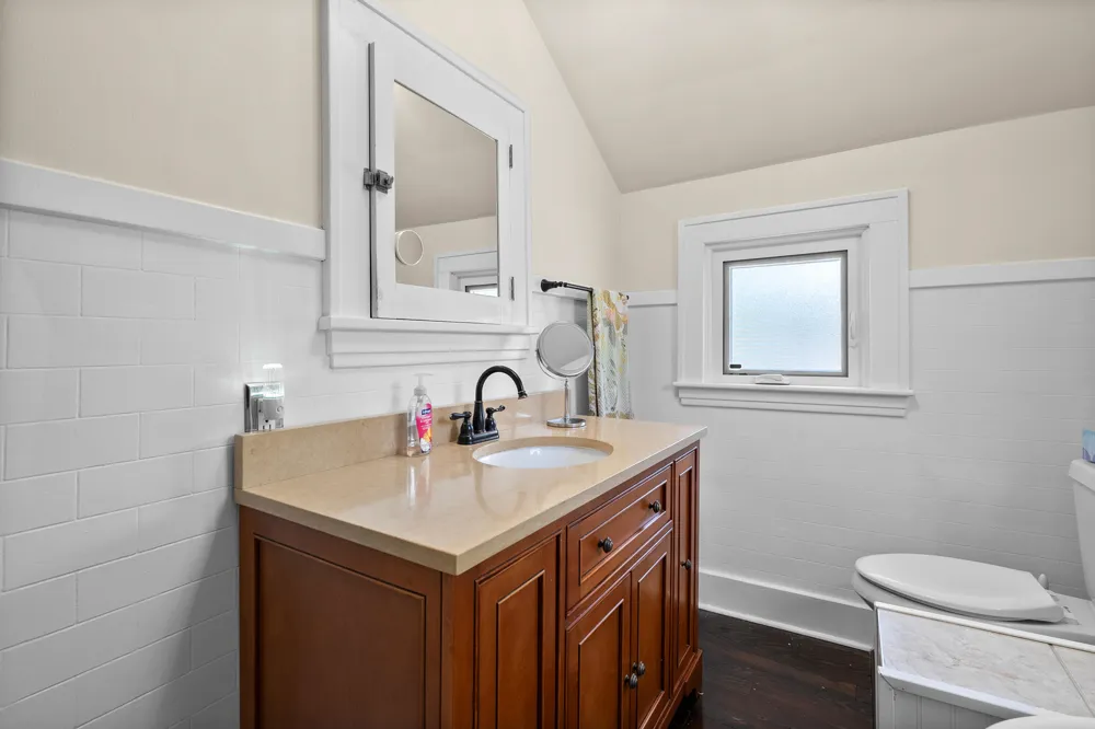 220 S Anderson Street Plainwell City, MI 49080