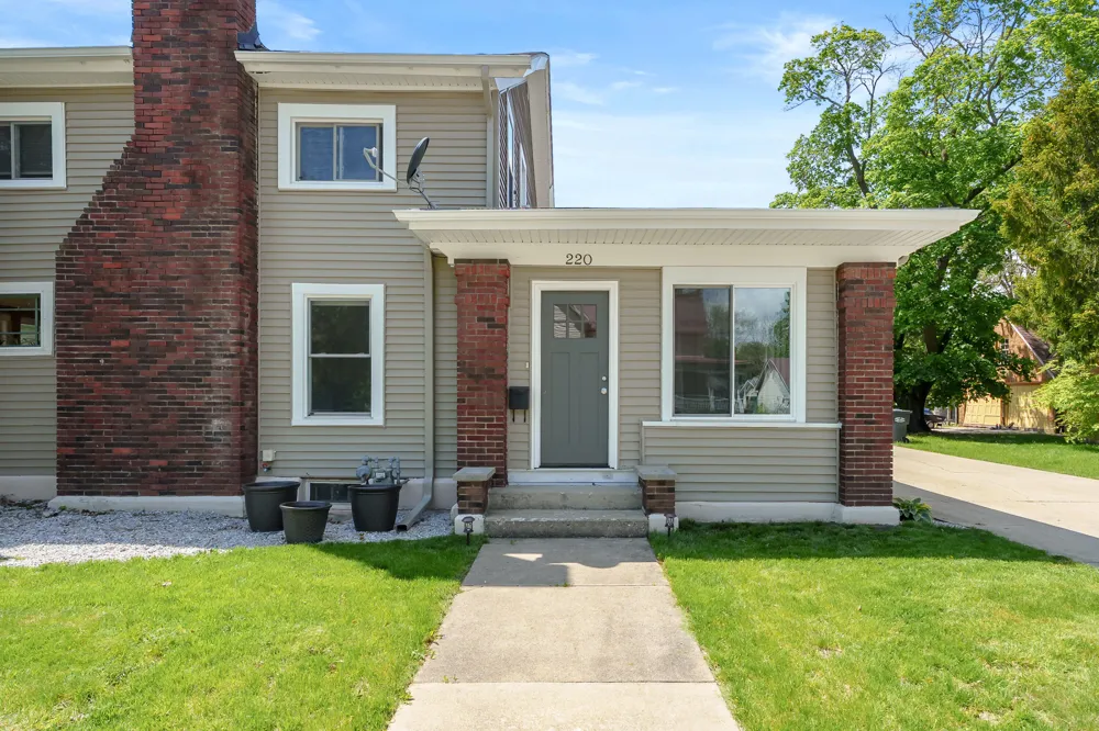 220 S Anderson Street Plainwell City, MI 49080