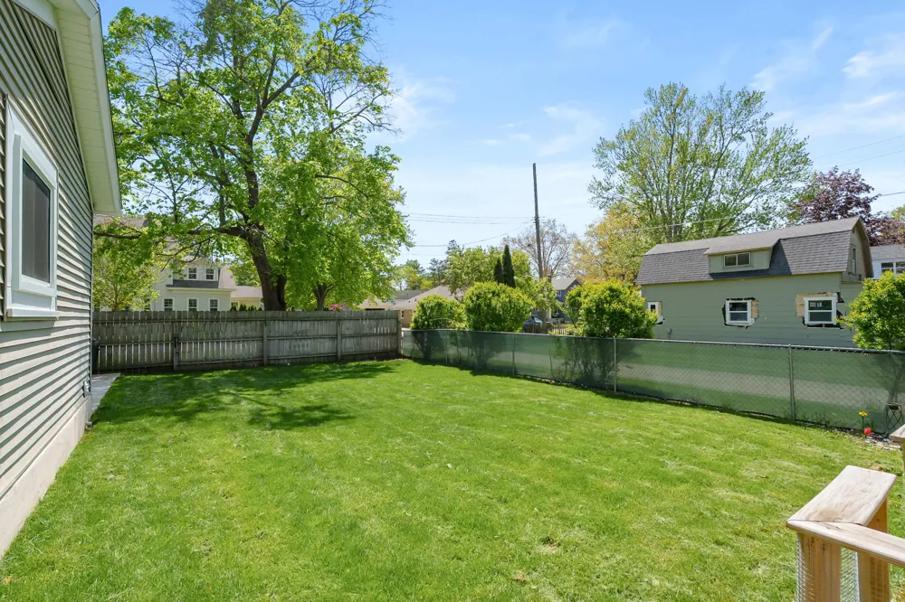 220 S Anderson Street Plainwell City, MI 49080