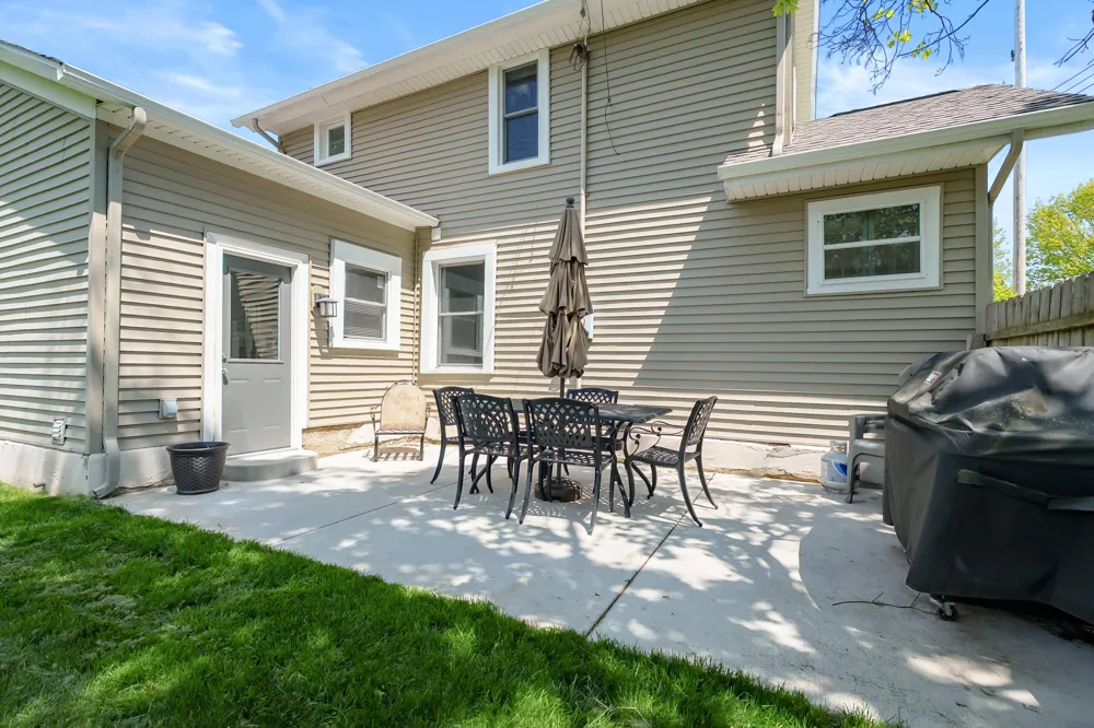 220 S Anderson Street Plainwell City, MI 49080