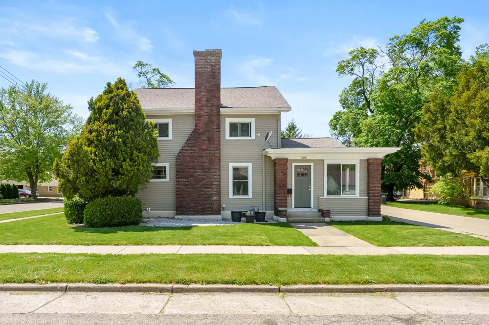 220 S Anderson Street Plainwell City, MI 49080