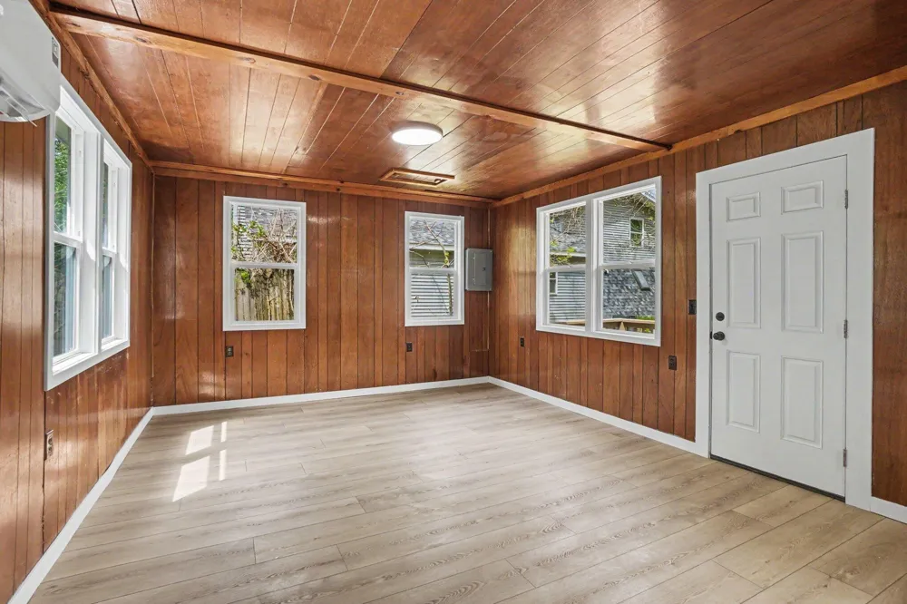 4206 S Shore Drive Cheshire Township, MI 49010