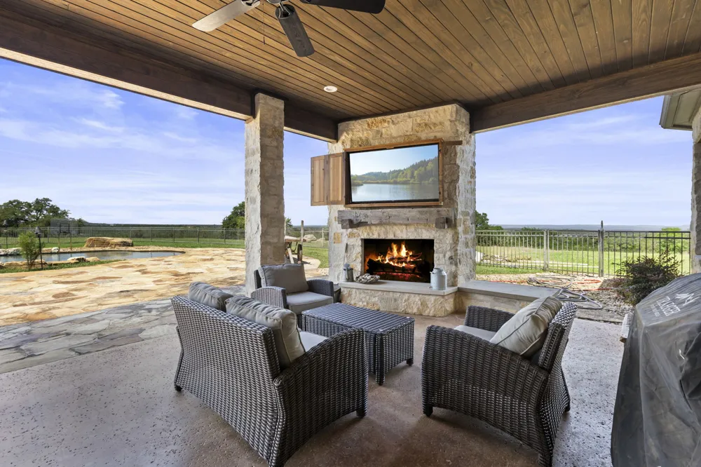 297 Kylie Rae Court Round Mountain, TX 78663