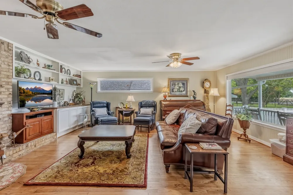 7635 County Road 4209 Campbell, TX 75422