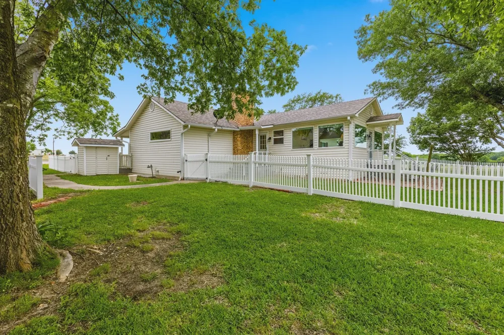 7635 County Road 4209 Campbell, TX 75422