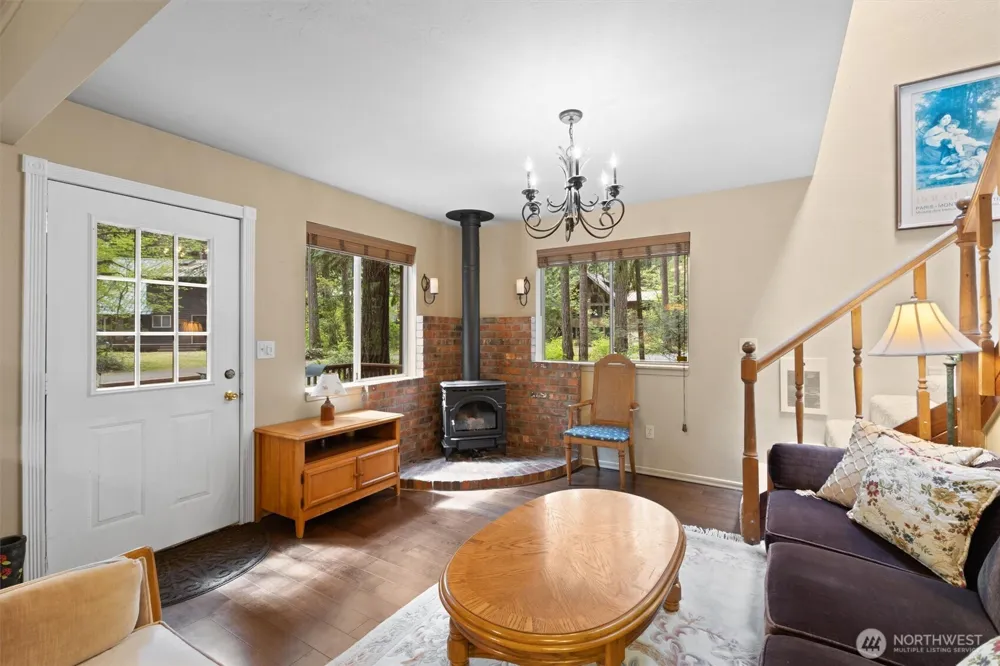 6989 Snoqualmie Place Glacier, WA 98244