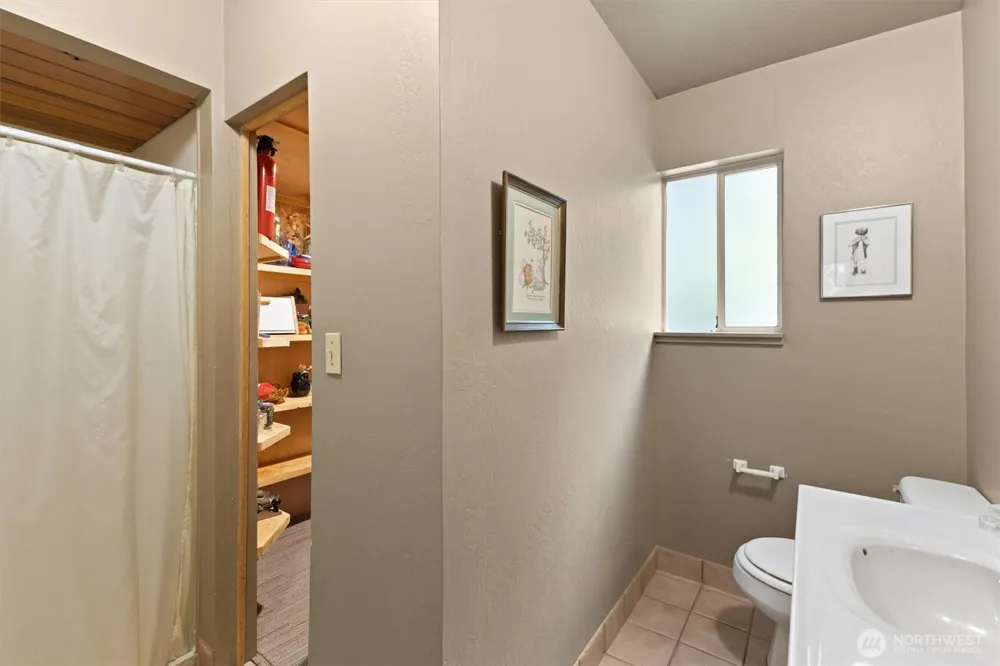 6989 Snoqualmie Place Glacier, WA 98244