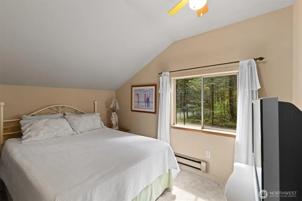 6989 Snoqualmie Place Glacier, WA 98244