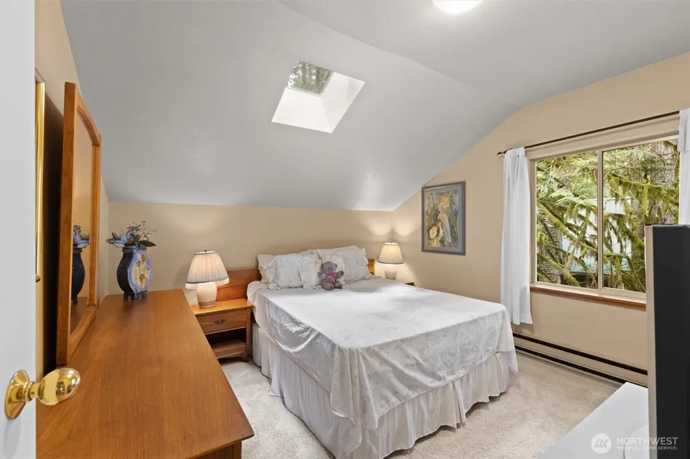 6989 Snoqualmie Place Glacier, WA 98244