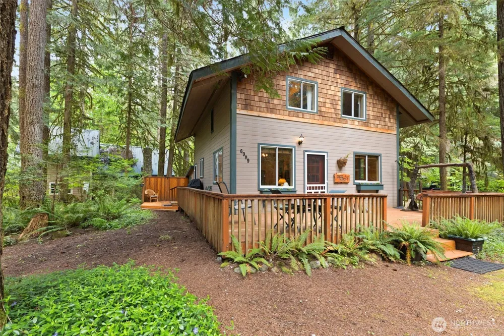6989 Snoqualmie Place Glacier, WA 98244