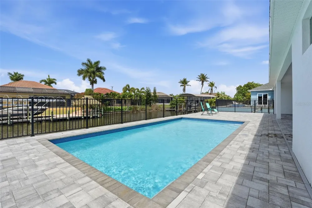 1625 SW 44TH TERRACE Cape Coral, FL 33914