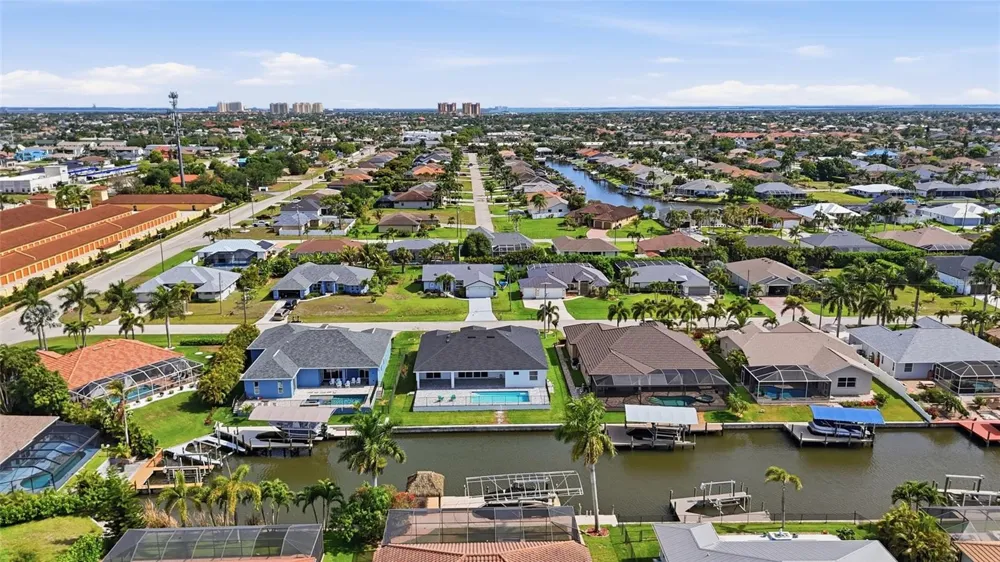 1625 SW 44TH TERRACE Cape Coral, FL 33914