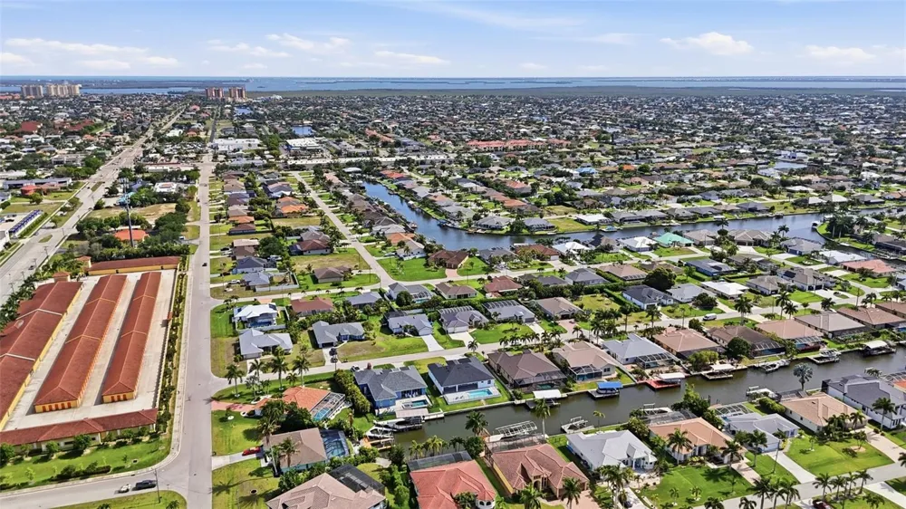 1625 SW 44TH TERRACE Cape Coral, FL 33914