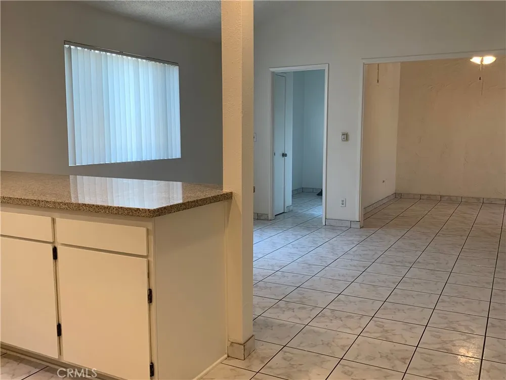 11414 Strathern North Hollywood, CA 91605