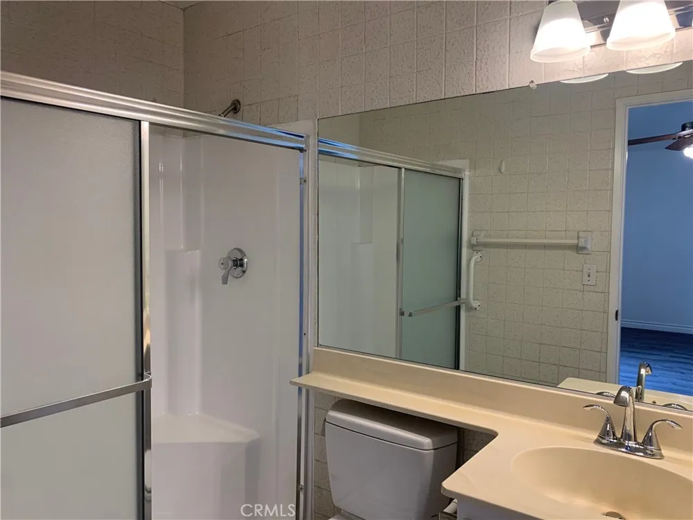 11414 Strathern North Hollywood, CA 91605