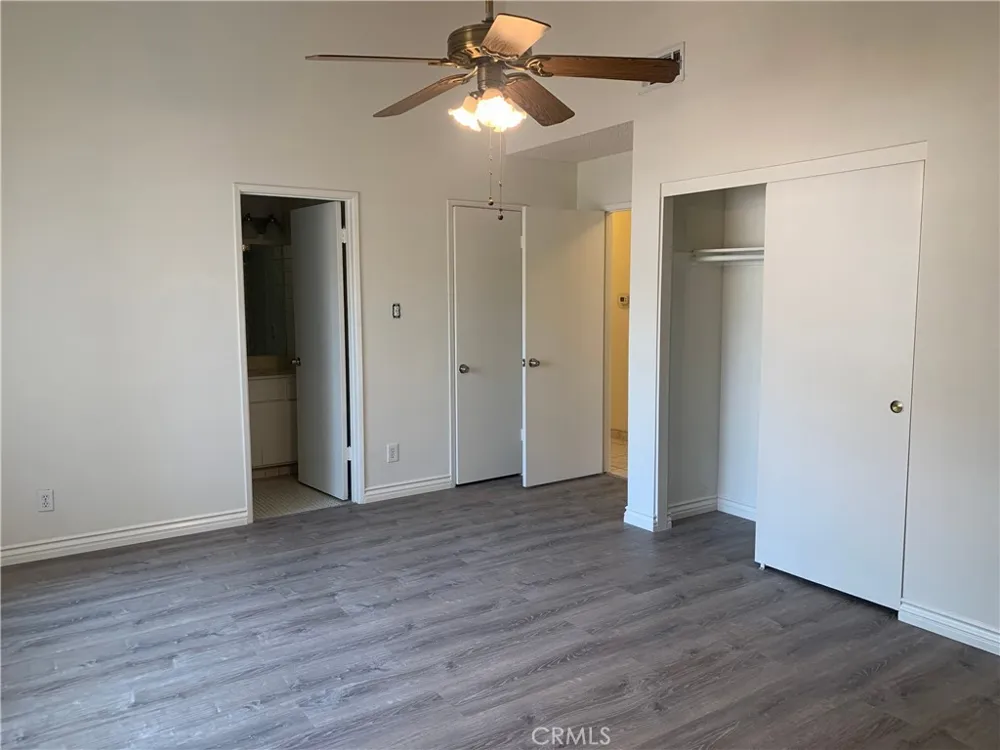 11414 Strathern North Hollywood, CA 91605