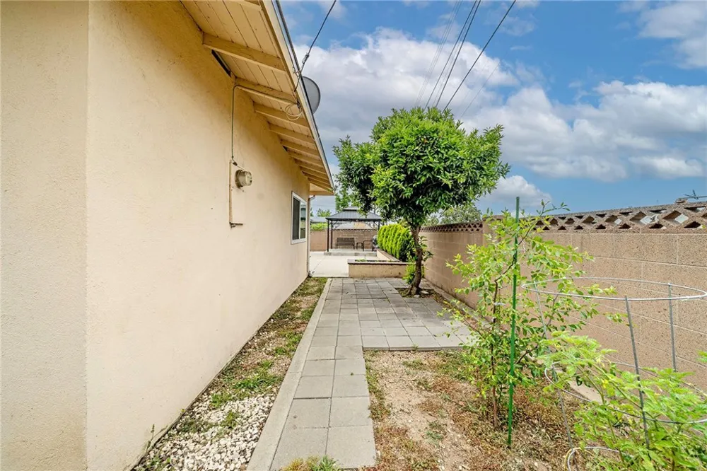 15243 Crosswood La Mirada, CA 90638