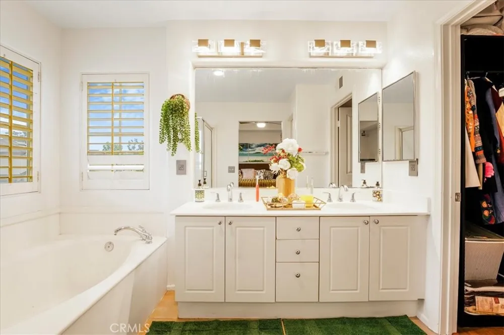 3031 W Canyon San Diego, CA 92123