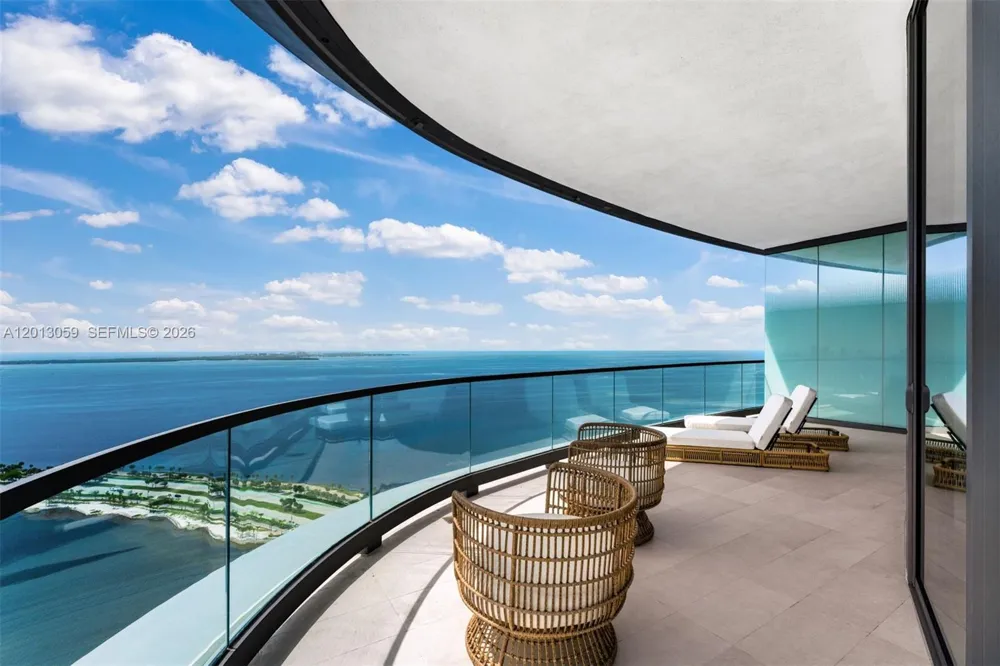 175 SE 25 RD #3601 Miami, FL 33129