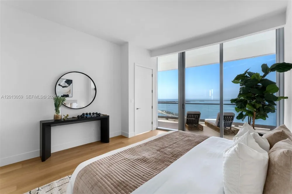 175 SE 25 RD #3601 Miami, FL 33129
