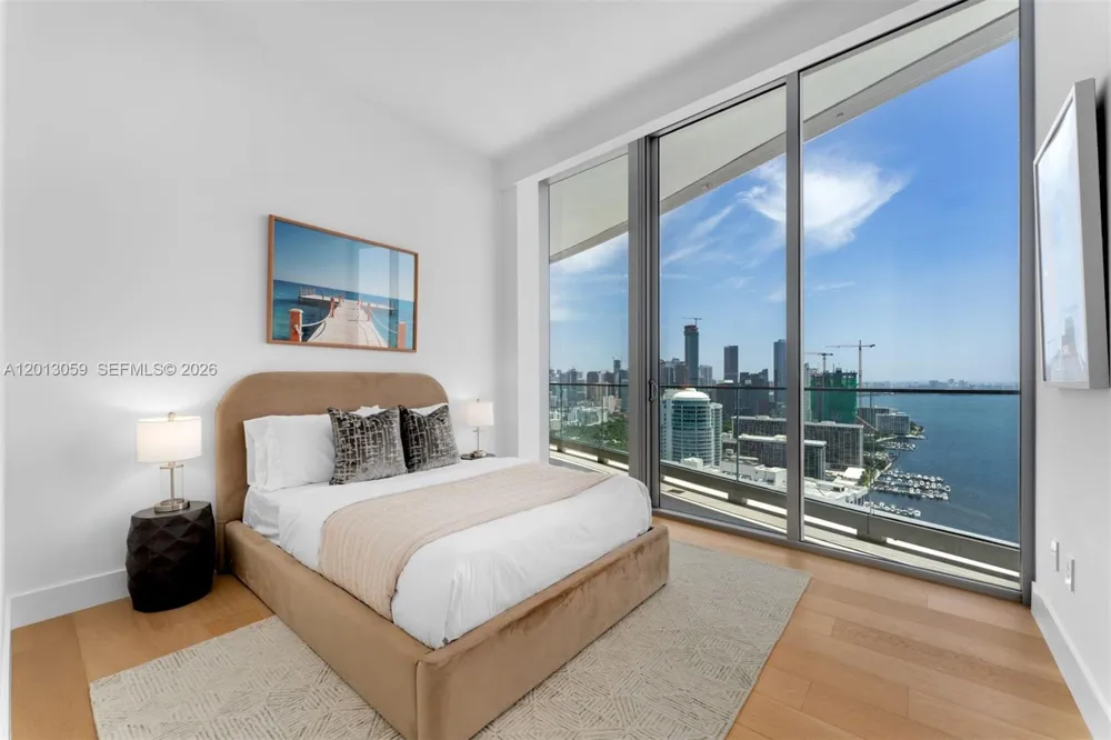 175 SE 25 RD #3601 Miami, FL 33129