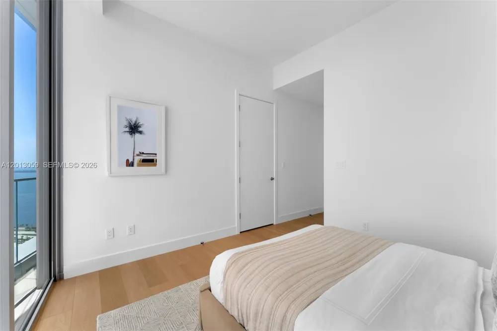 175 SE 25 RD #3601 Miami, FL 33129