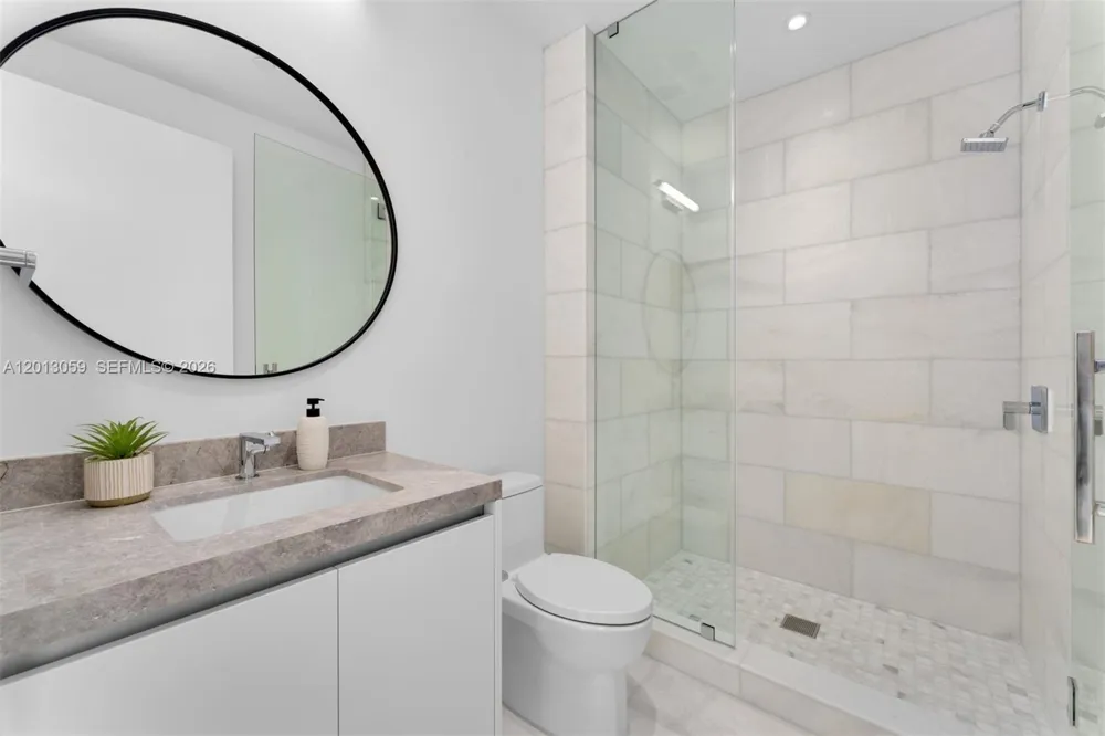 175 SE 25 RD #3601 Miami, FL 33129