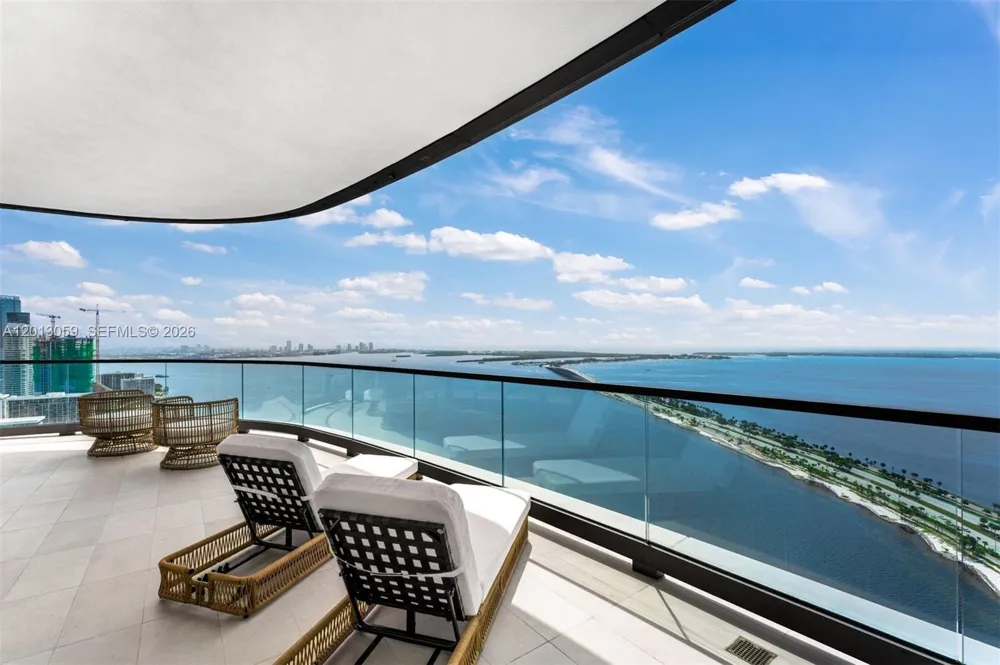 175 SE 25 RD #3601 Miami, FL 33129